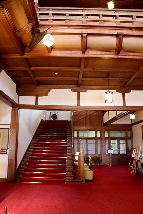 奈良ホテルのホール